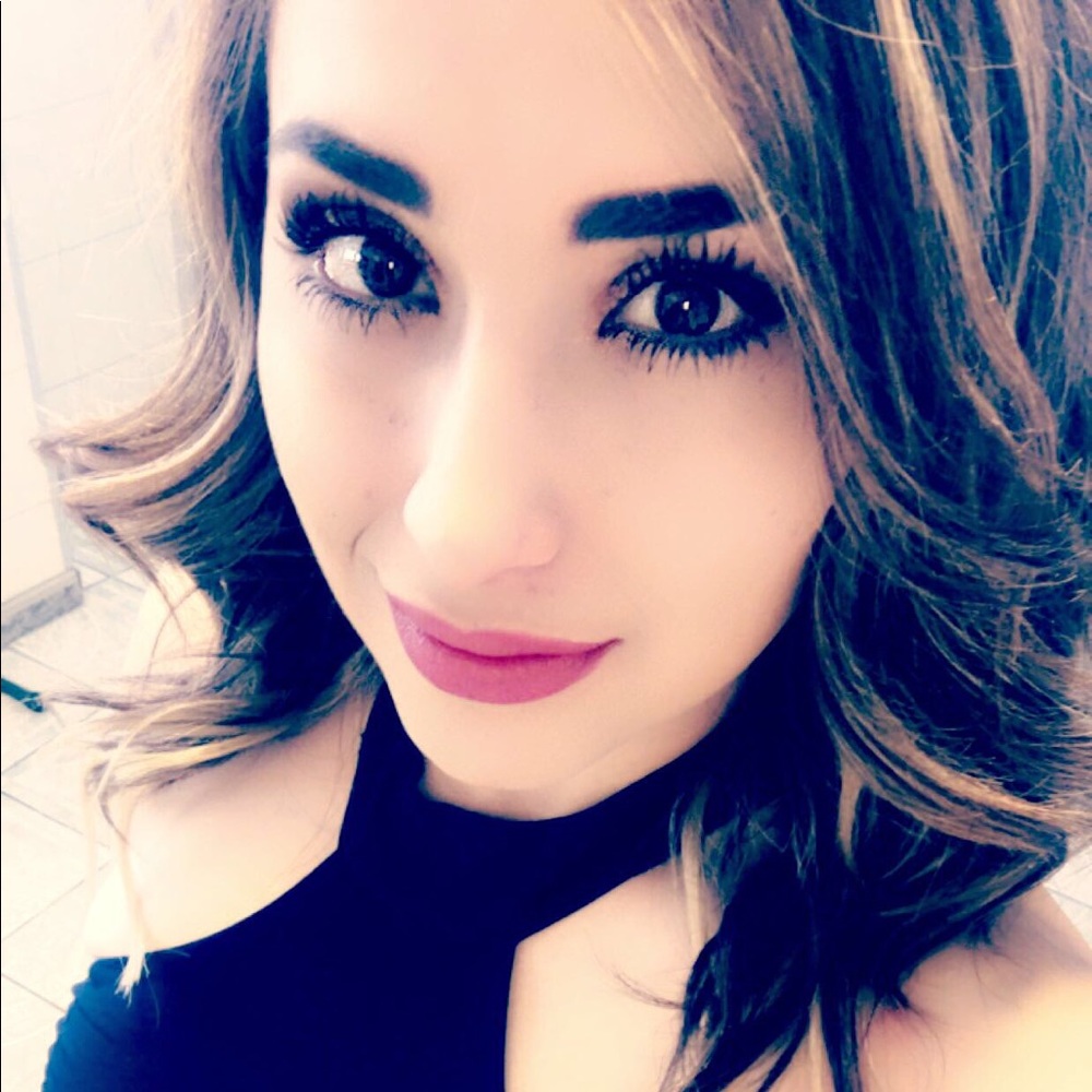 Meet your Posher, Jennifer